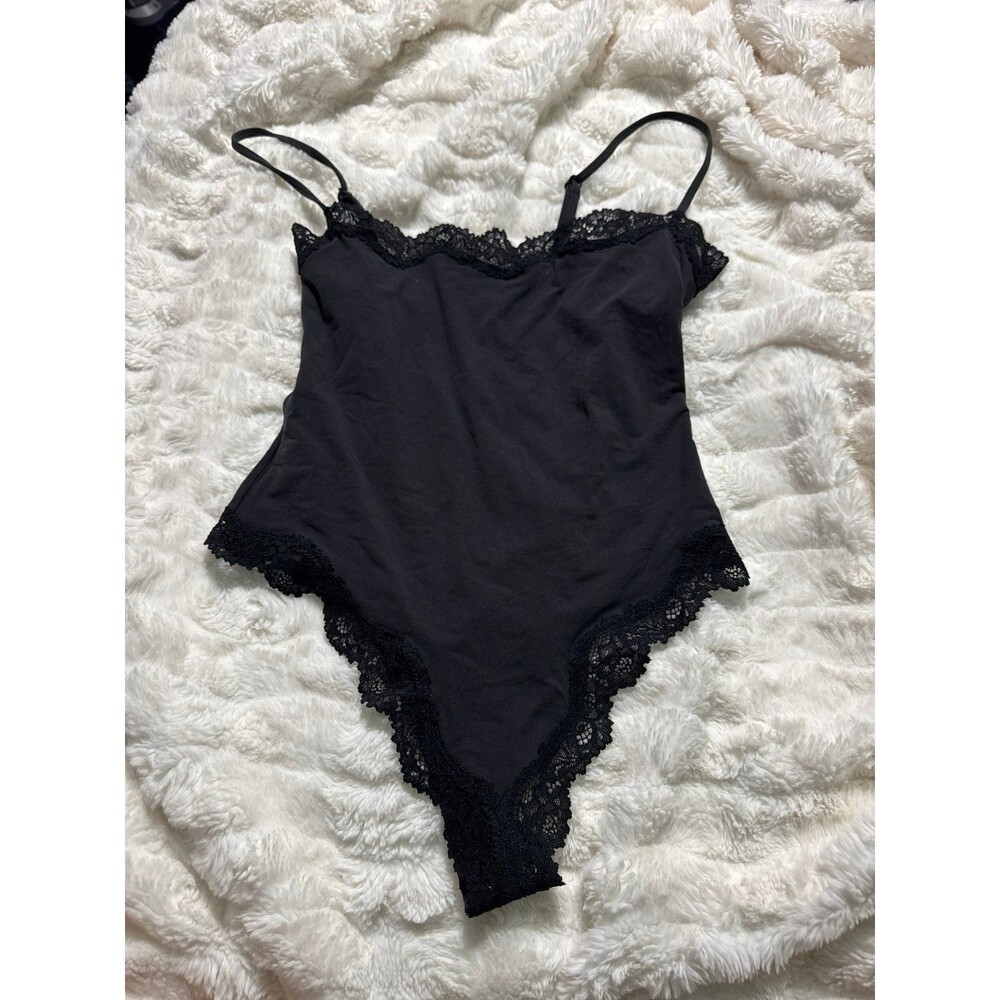 skims fits everybody bodysuit onyx lace